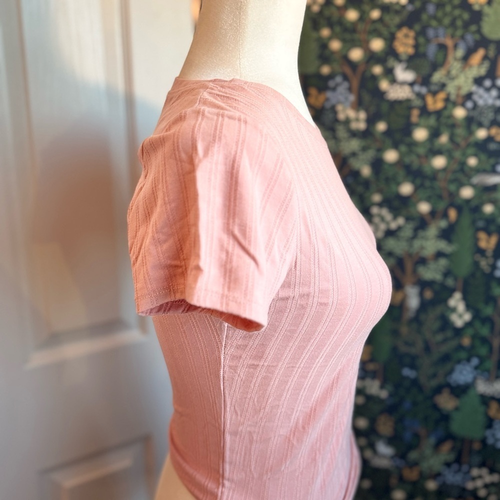 Blush Ribbed Short Sleeve Top - Picture 2 of 4
